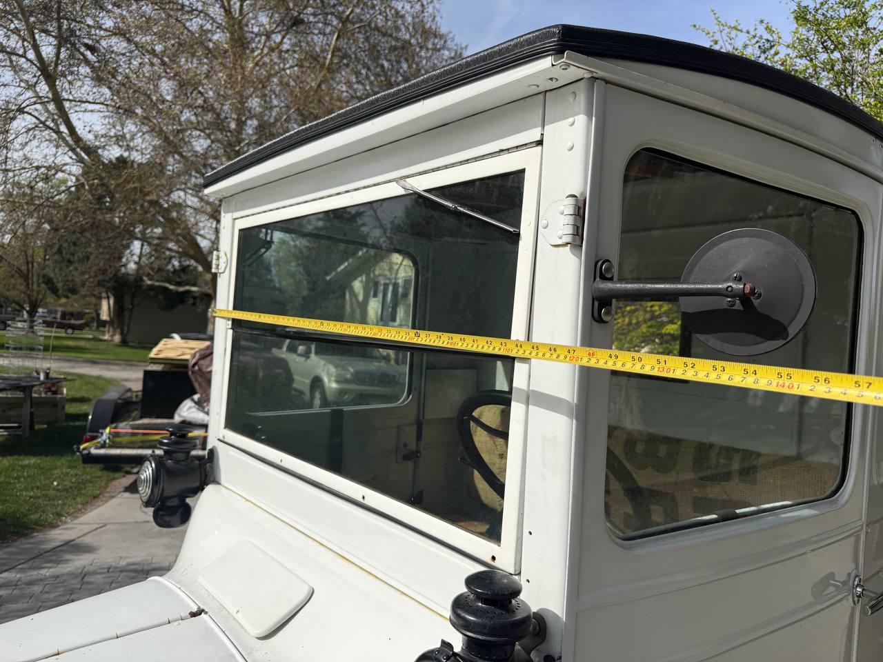 Cab Width with Mirror (side)